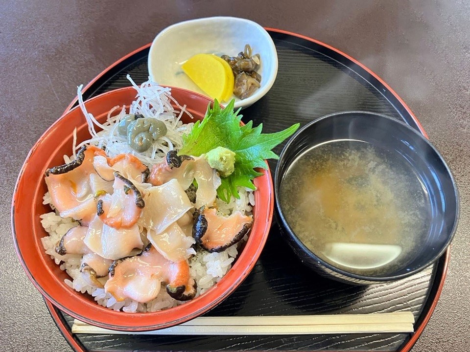 サザエ丼