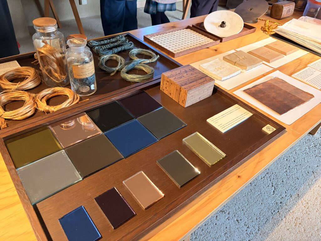 LOGギャラリー内