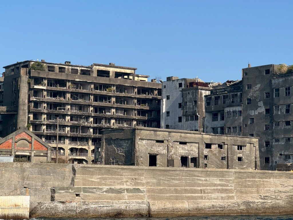 軍艦島の建物群