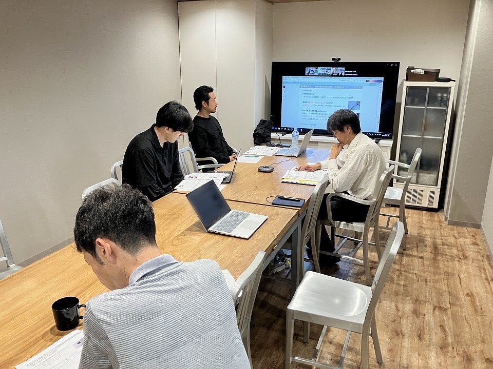 チーム発表会の様子(東京本社)